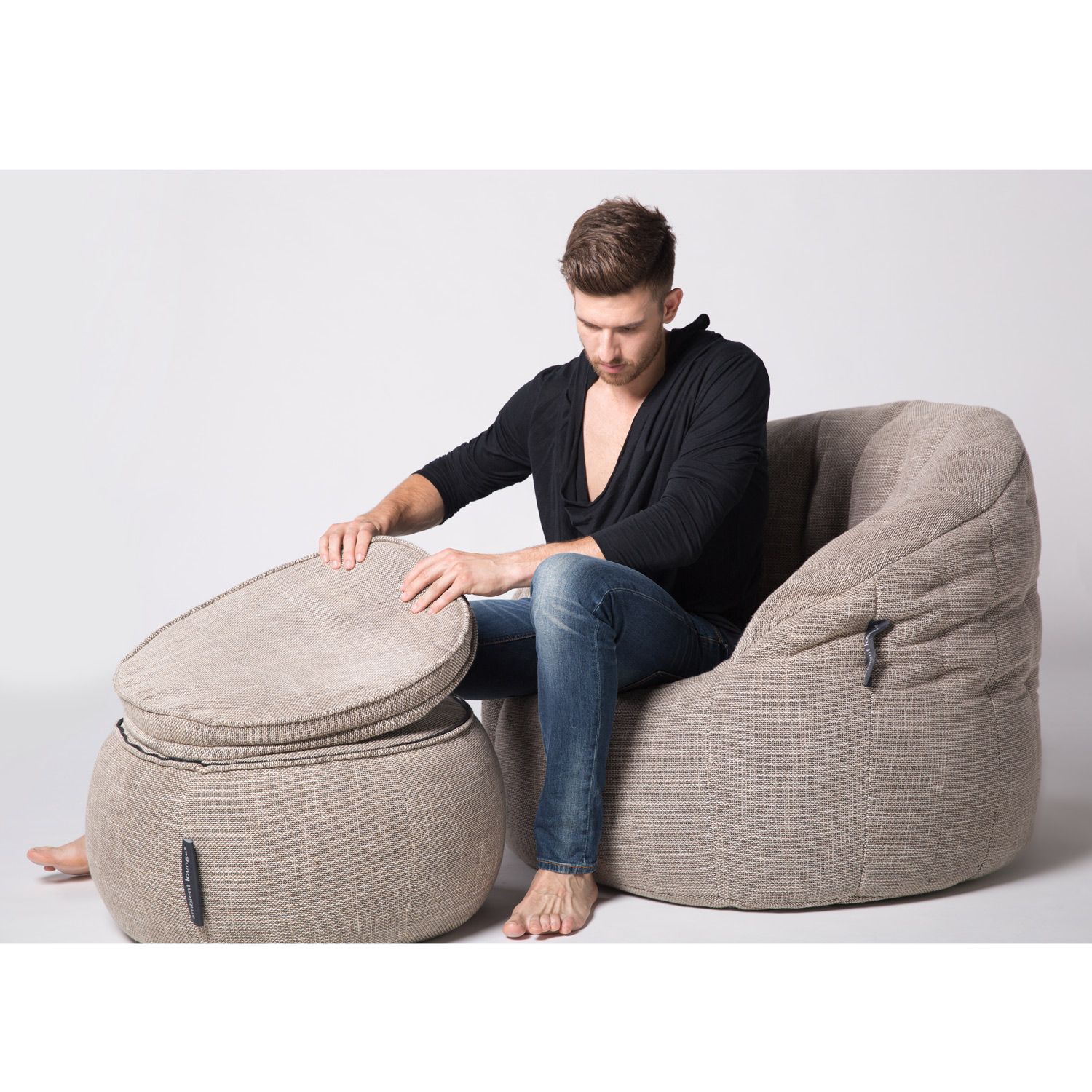 бежевый фактурный пуф Wing Ottoman Ambient Lounge