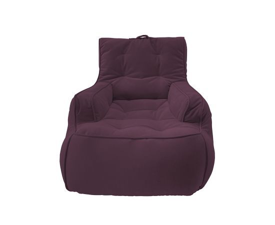 баклажановое уличное лаунж-кресло Tranquility Armchair велюровое в интерьере терраса