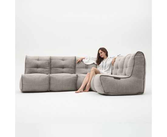 серое Г-образный модульный диван Mod4 L Sofa шенилловое в интерьере гостиная