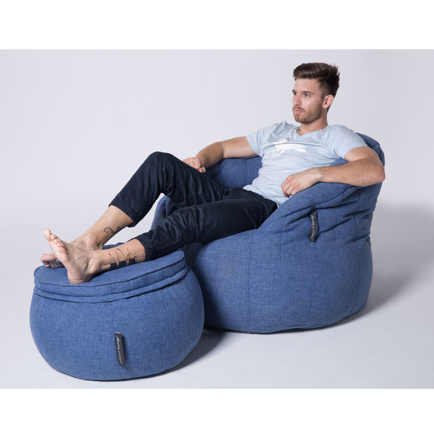 синее пуф с подлокотниками Wing Ottoman из Sofa Weave для гостиной и лаунж-зоны