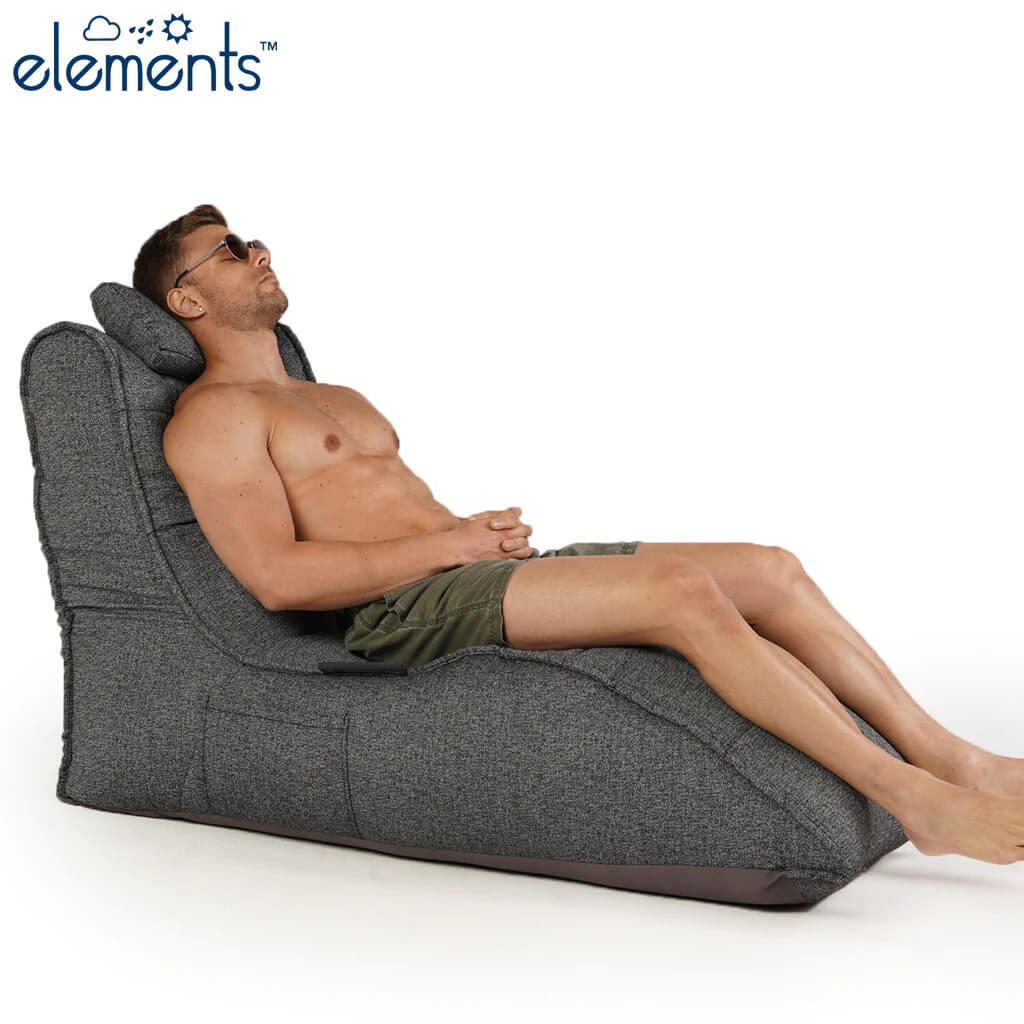чёрное бескаркасный лаунж-диван Avatar Sofa уличное (Oxford) для гостиной, кабинета и лаунж-зоны — фото в интерьере