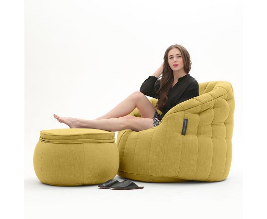 жёлтое кресло-шезлонг бескаркасное Butterfly Chaise шенилловое для гостиной, спальни и лаунж-зоны — фото в интерьере